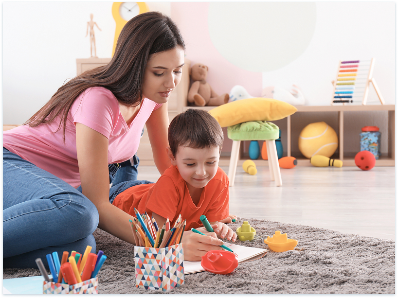 [:en]Nanny malt ein Bild zusammen mit einem Jungen[:]