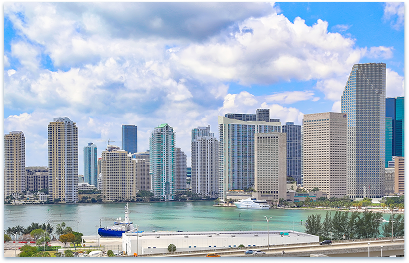 [:en]Standort Florida, Meeransicht Miami im Hintergrund[:]